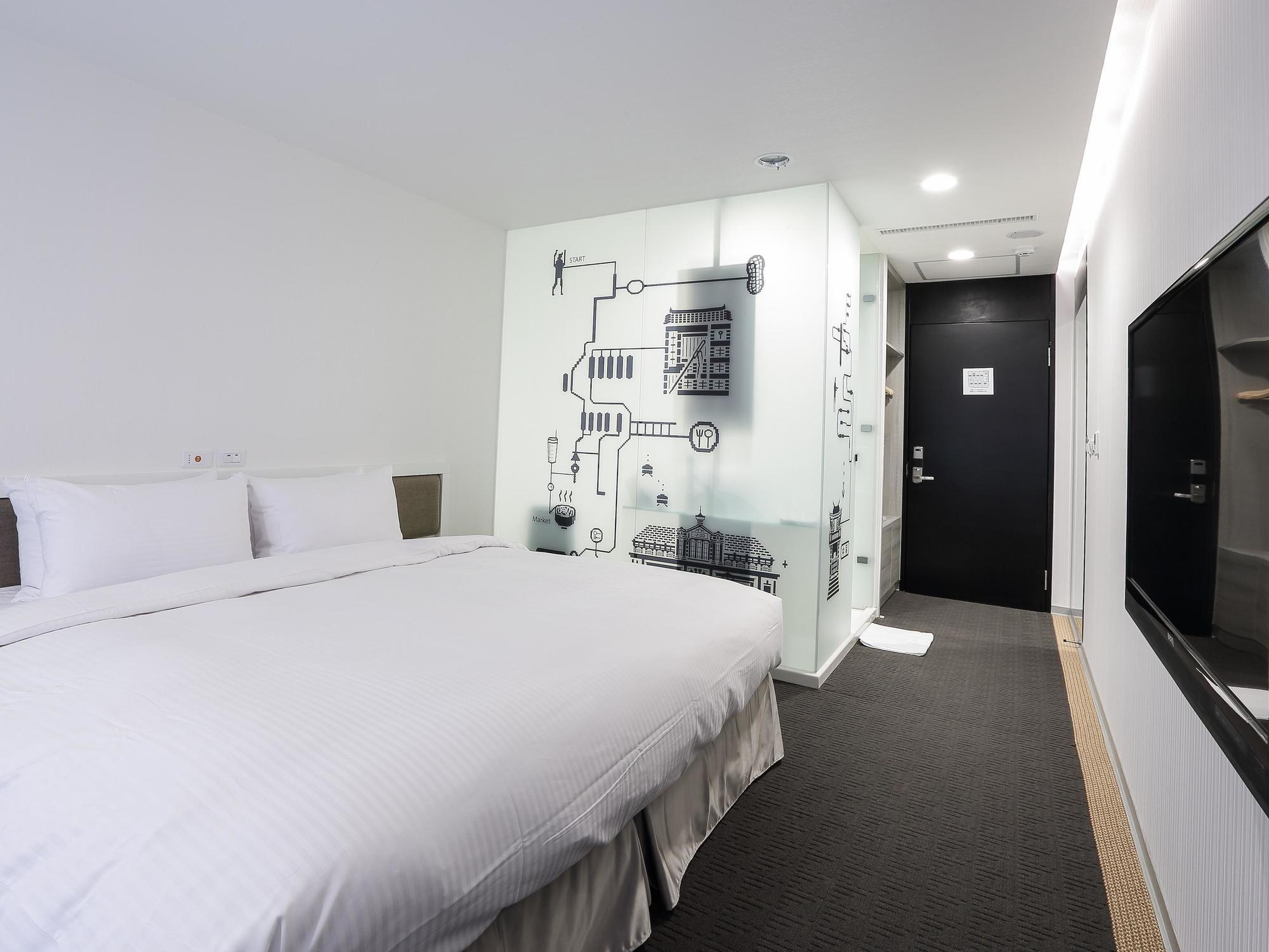 Olah Poshtel - Taichung Station Hotel Exterior photo